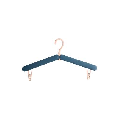 China Travel Clothes Hangers Minimalist Portable Travel Folding Clothes Hangers for Holiday Camping and Home Travel for sale