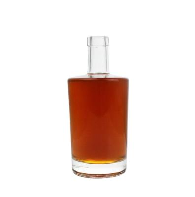 China Beverage Glass Bottle On Sale Custom Wholesale Clear Glass Empty Liquor Bottle 750ml Liquor Bottles Glass Liquor Bottle for sale