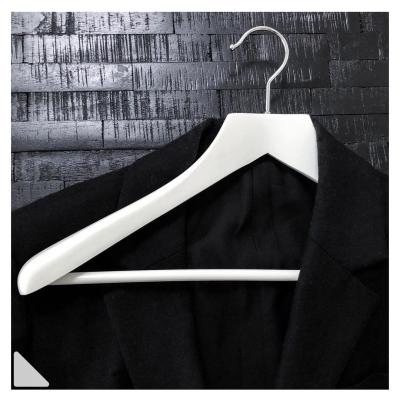 China New Sales Classic/Postmodern Hot White Heavy Duty Clothes Hook For Shaper Wood Rack Shoulder Tissues Bedroom Display Woman Wood Hanger for sale