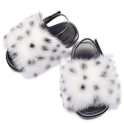 China ARCH SUPPORT Summer Kids Faux Fur Slippers Kids Slides With Strap Fox Fluffy Flat Elastic Baby Cute Furry Sandals ShoesFashion for sale