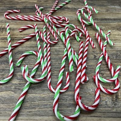 China Festival Crutch Christmas Tree Decorations Twisted Hanging Christmas Tree Ornaments Hanging Decorative Plastic Candy Canes for sale