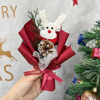 China Artificial Red Bouquet of Berry Pine Branches Flowers Christmas DIY Gift Box Handmade Creative Bouquet Bouquets Christmas Decorations for sale