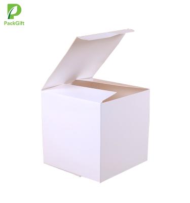 China Recycled Materials Good Quality Packaging Art Small White Square Paper Box With Printing for sale