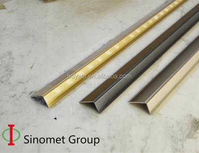 China Aluminum Wall Corner Tile Trim 90 Degree Tile Trim For Corner Protection for sale