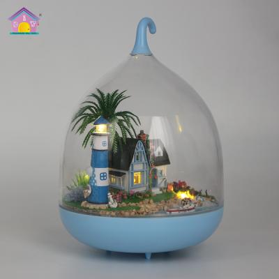 China 2017 new arrival home decoration with light and furniture glass miniature dollhouse for sale