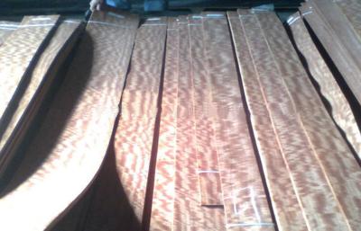 China Reddish Makore Quarter Cut Veneer With Strong Figured Grain for sale