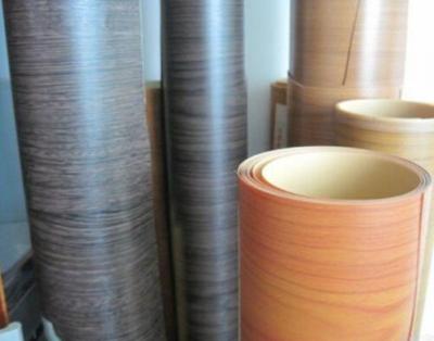 China 0.5 mm Black American Walnut Wood Veneer Rolls With Fleece Backed for sale