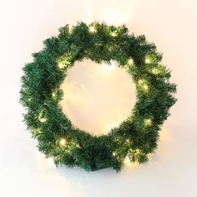 China Morden Model New Fashion Custom Design Decorative Modern Christmas Wreath Wreath for sale