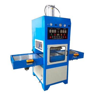 Cina PVC Slip Way Double Position Welding And Cutting Machine For Blister Packing in vendita