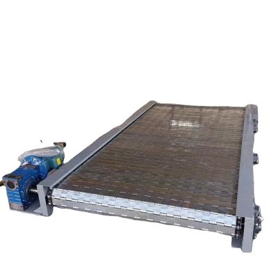 China Industry Heat Resistant Heavy Duty Slat Loading Conveyor for sale