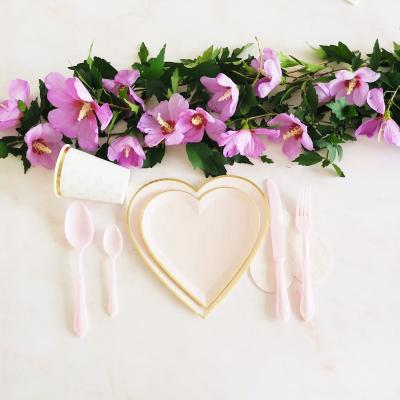 China Food Grade Wholesale Price Heart Shape Paper Cups Napkins Disposable Eco Friendly Colorful Paper Plate for sale