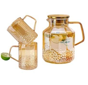 China Sustainable Outstanding Quality Large Capacity Pitcher Glass Jug With Stainless Steel Cover for sale