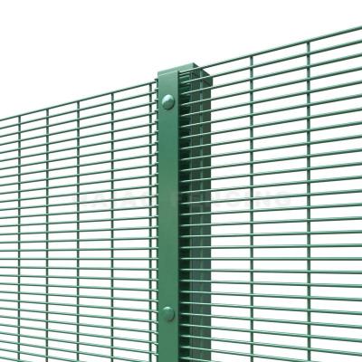 China Sustainable Wholesale PVC Coated Galvanized Steel Wire Fencing for sale