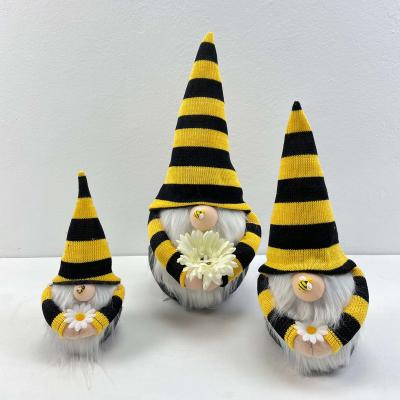 China Beautiful Polyester Easter Decoration Holiday Party Gift Hat Honey Handmade Faceless Gnomes Autumn for sale