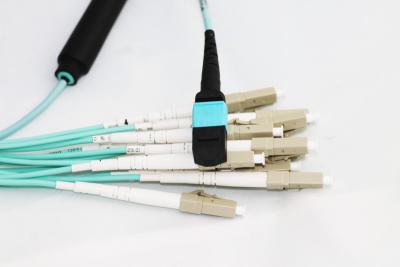 Chine La correction optique de fibre de noyau de l'Aqua 12 câble des connecteurs de MPO Fanouts LC à vendre