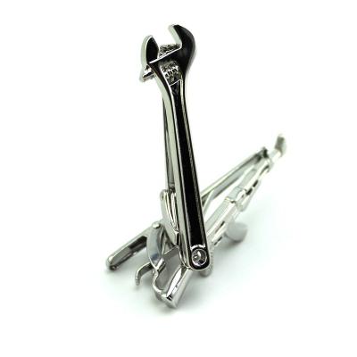 China Small MOQ Eco-Friendly Ready To Ship Tie-Down Cut Key Wholesale Eco-Friendly Engrave Shiny Silver Brass Steel Plating Metal Tie-Down Clips for sale