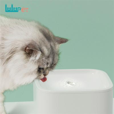 China New Trends Automatic Cat Water Dispenser Drinking Fountain Multiple Filters Automatic Pet Water Dispenser For Puppy for sale