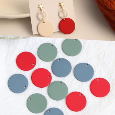 China Matte Bright Color Round Simple Simple Alloy Charms Spray Paint Metal Drops DIY Jewelry Accessories Homemade Pendants for sale