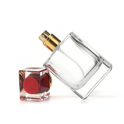 China Mini Luxury 30ml 50ml Empty Cosmetic Sprayer Atomizer Glass Bottle Perfume Bottle With Refillable Box Square for sale