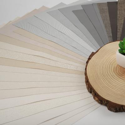 China new China pvc sunscreen light filtering exterior window shade fabric from tela material sunscreen whosale for sale