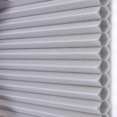 China Blackout Lightweight Celleular Filtering Custom Non Woven Material Double Honeycomb Blinds Fabric for sale