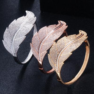 China FASHIONABLE Luxury Women's Leaf Brass Big Design Cubic Zircons Bangle Bracelet 18K Gold Plated for sale