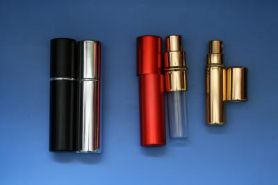 Chine Pulvérisateur du parfum 10ml/atomiseur en aluminium adaptés aux besoins du client de stylo pour la fiole en verre de parfum à vendre