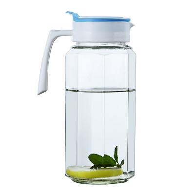 China Cold Water Stored Juice Tea Glass Pitcher Jugs Larger Drinkware Cups Sets With Plastic Lids And Spout for sale