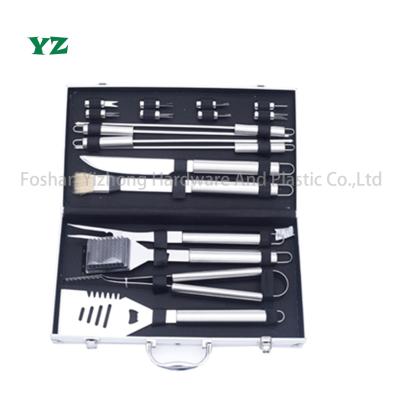 China Easily Cleaned 18pcs BBQ Tool Kit With Alum Case for sale