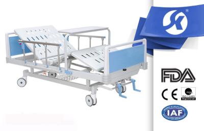 China Aluminum Alloy  Two Crank Medical Manual Hospital Bed For Disabled for sale