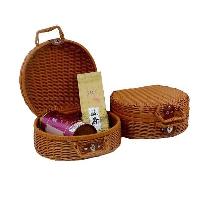 China Sustainable Hand - Vintage Woven Plastic Rattan With Finished Cover Box Clothes Storage With Hand Gift Suitcase for sale