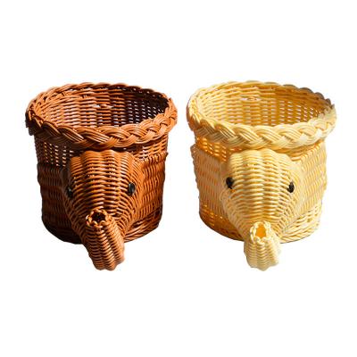 China Rattan Elephant Cartoon Decoration Storage Home Supply Basket Fruit Basket Viable Creative Desktop Storage Basket for sale