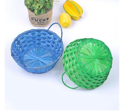 China Sustainable Rattan Gift Basket Made In Vietnam Fruit Container Flower Gift Basket For Wedding for sale