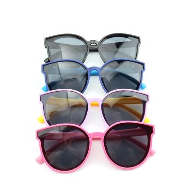 China Lovely Fashion Sunglasses Kids Safety Color Splicing Sunglasses, Cool Fun Sunshade Kids Silicone Sunglasses ST22017 for sale