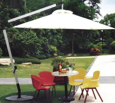 China 2.5M Beige Double Patio Umbrella Round Offset Umbrella 360 Degree Rotating Base for sale