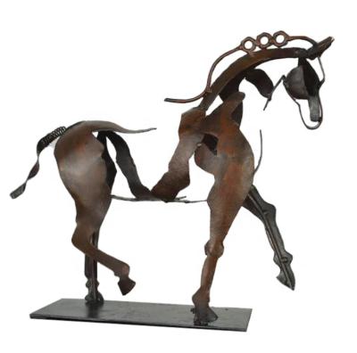 China Modern Handmade Horse Sculpture Handwork Metal Statue Decorations Gift From Europe Dropshipping Art Metal Horse Statue Decor for sale