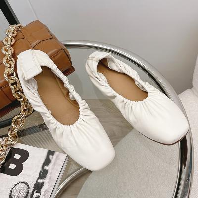 China Latest Fashion Trend Women's Flat Shoes Beige Casual Flexible Shoes Women's Flats Shoes for sale