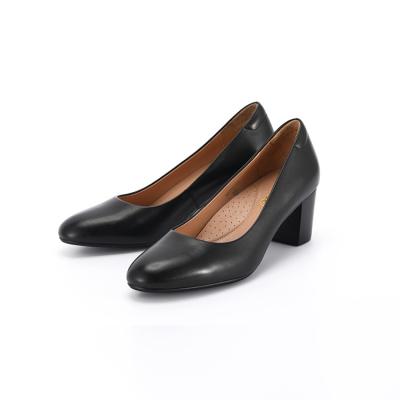 China Fashion Trend Ladies Dress Black Heels Classics Work Low Heel Office Women Patent Leather Shoes for sale