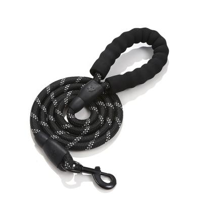 China Heavy Duty Reflective Nylon Braided Rope Padded Climbing Dog Leash Large for sale