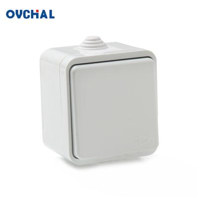 China OUCHI Residential / General Purpose French Type Waterproof Electrical Wall Outlet Outlet With Grounding for sale