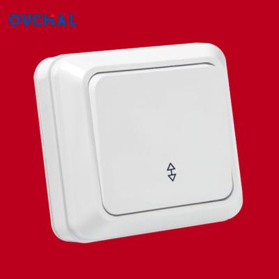 China OUCHI Eu Stander 250V 10A Residential High Quality Outdoor Mount 1 Band 2 Way Switch for sale