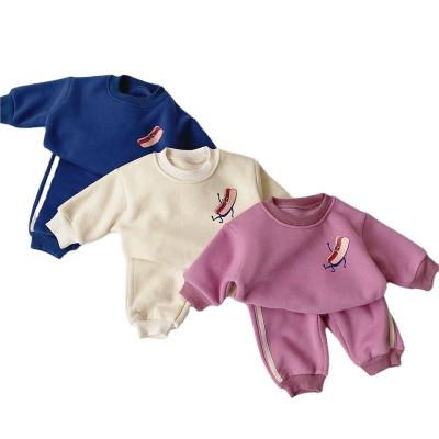 China New winter boys and girls antibacterial printing thick sweater loose velvet leisure baby clothes set 2528 for sale