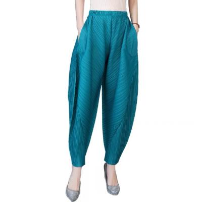 China Anti-wrinkle Miyake pleated casual pants draping feel new style women's simple breathable casual pants Harlem large size pants for sale