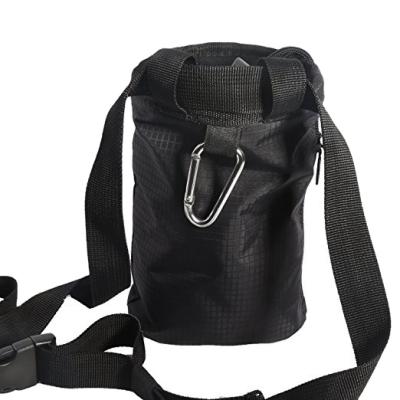 China Waterproof Outdoor Chalk Bag Belt Drawstring Zippered Pockets Chalk Bag for sale