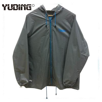 China Cheap Price Waterproof Men's Lightweight Waterproof Rain Jacket for sale