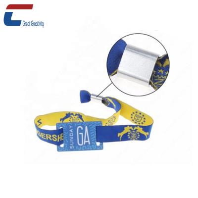 China Custom MINI TAG Qr Woven Wristbands Fitness Event Rfid Wristband Nfc Wristband By Code for sale