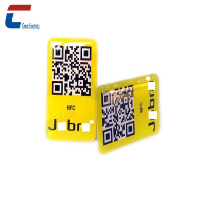 China Custom NDEF Paper Programmable Credit Card Filed NFC Epoxy Tag With QR Printed for sale