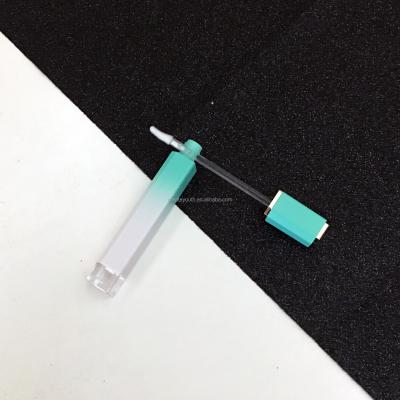 China Gradient Lip Gloss Tube Cosmetic Lip Gloss Wand Square Tube for sale