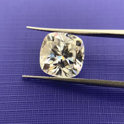 China 2021 New Arrivals High Temperature Resistance Cushion Cut Loose White Moissanite Gemstone for sale