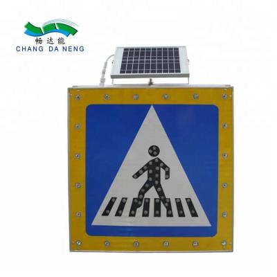 China Roadway Safety Signs Road Traffic Rainproof Solar Led Pedestrian Cross Signal IP65 for sale